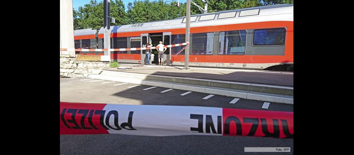 Un hombre incendia un tren en Suiza y deja un saldo de seis heridos