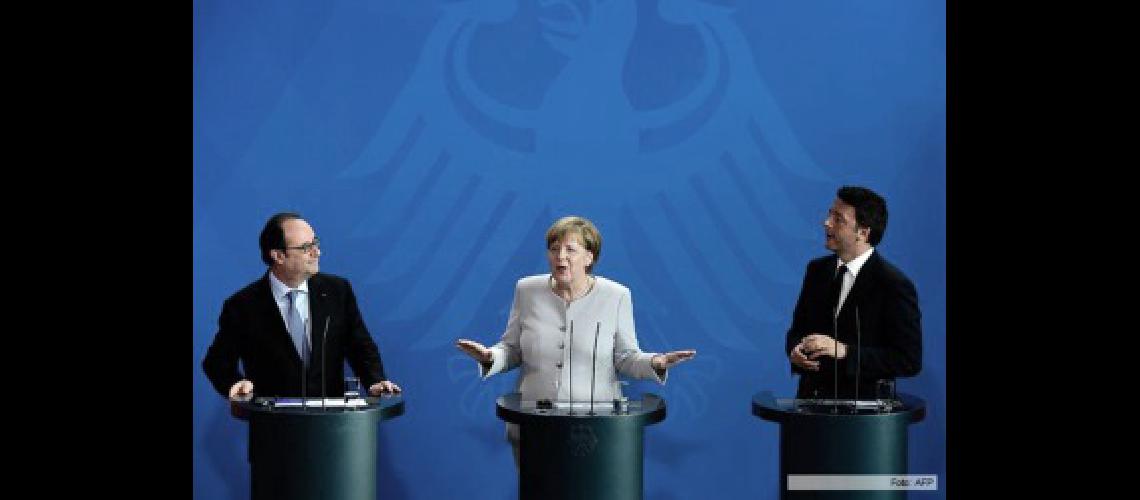 Renzi Merkel y Hollande se reuniraacuten el lunes para relanzar la Unioacuten Europea