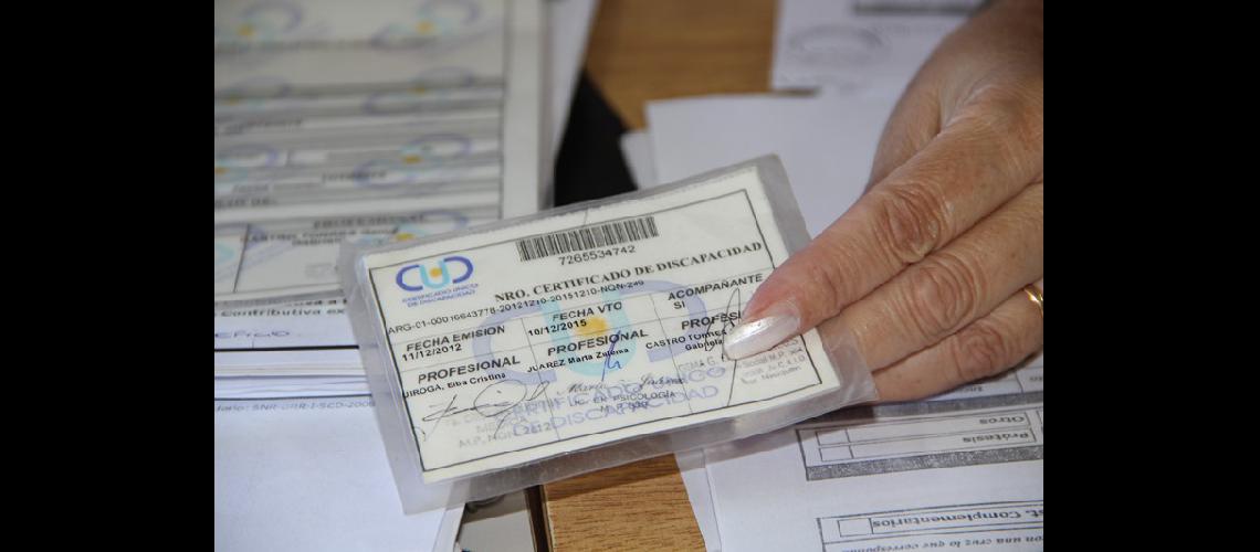 Junta-evaluadora-JUCAID-evaluaciones-de-discapacidad-en-el-centro-de-Salud-Almafuerte-1