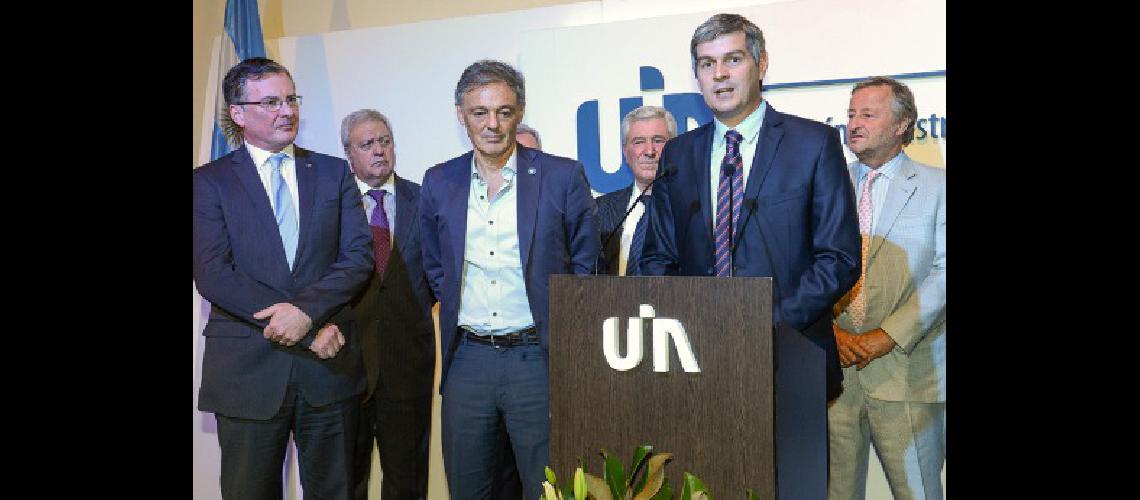 quotLa Argentina estaacute hoy mejor estructuralmente que hace un antildeoquot afirmoacute Marcos Pentildea