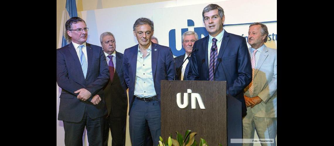El Gobierno y la industria textil acordaron un monitoreo de importaciones