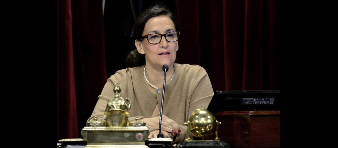 Michetti avaloacute la investigacioacuten a Goacutemez Centurioacuten y dijo que el Gobierno confiacutea en el extitular de la Aduana