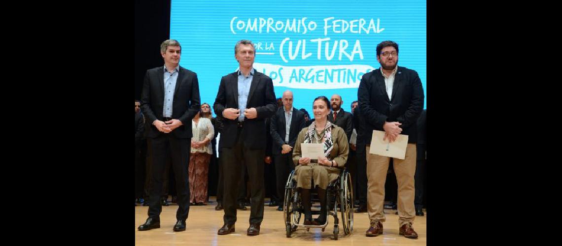 macri-cultura