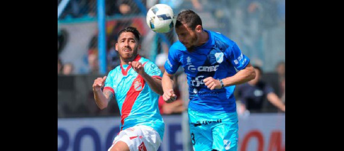 Arsenal y Temperley repartieron los puntos en un entretenido partido