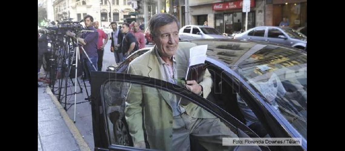 El ascenso levantoacute el paro y regresa el fuacutetbol