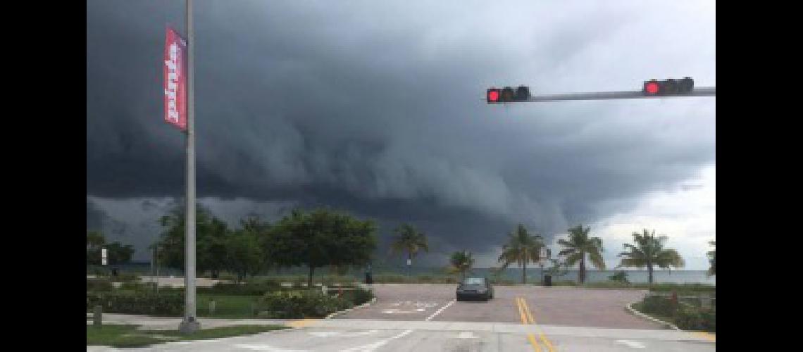 El huracaacuten Matthew a un paso de alcanzar la categoriacutea cataacutestrofe