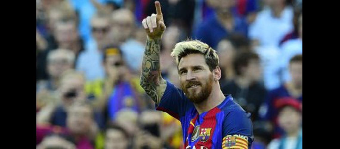 Messi feliz por el regreso a las canchas y el gol en el Barcelona