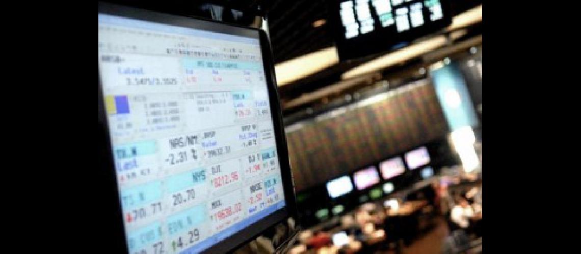 Por el efecto Trump el Merval volvioacute a bajar y en la semana acumuloacute un recorte de 925-en-porciento-