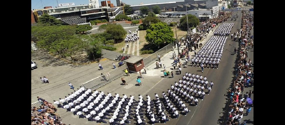p5-foto-1-desfile-policia-local-08