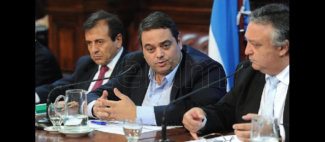 Triaca dijo que hay una gran predisposicioacuten de todos para acordar la reforma de Ganancias