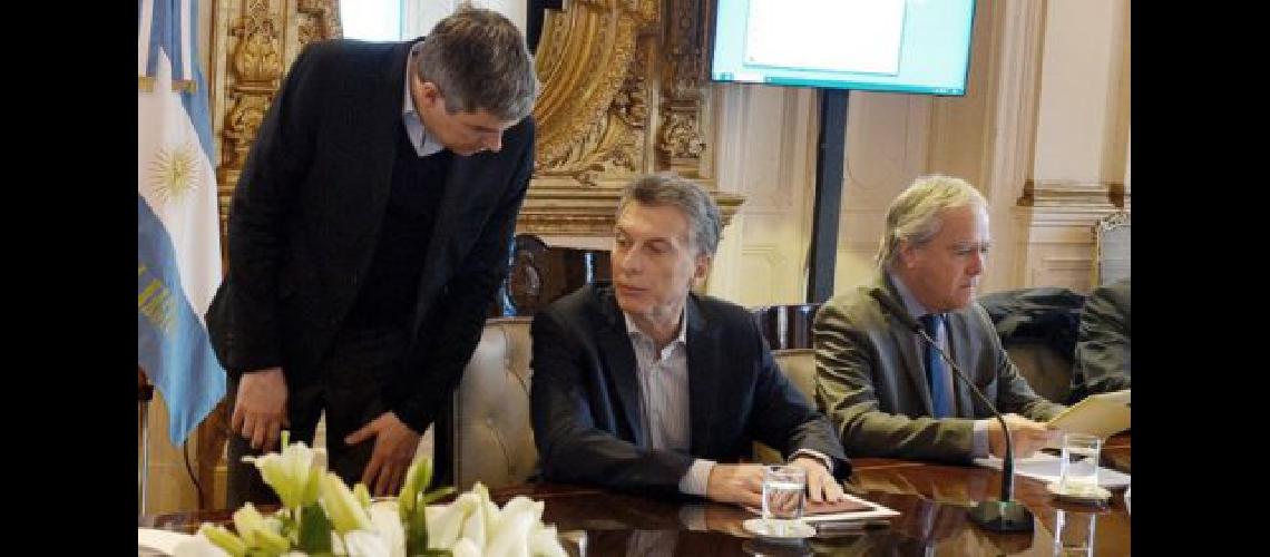 macri-mesa-chica