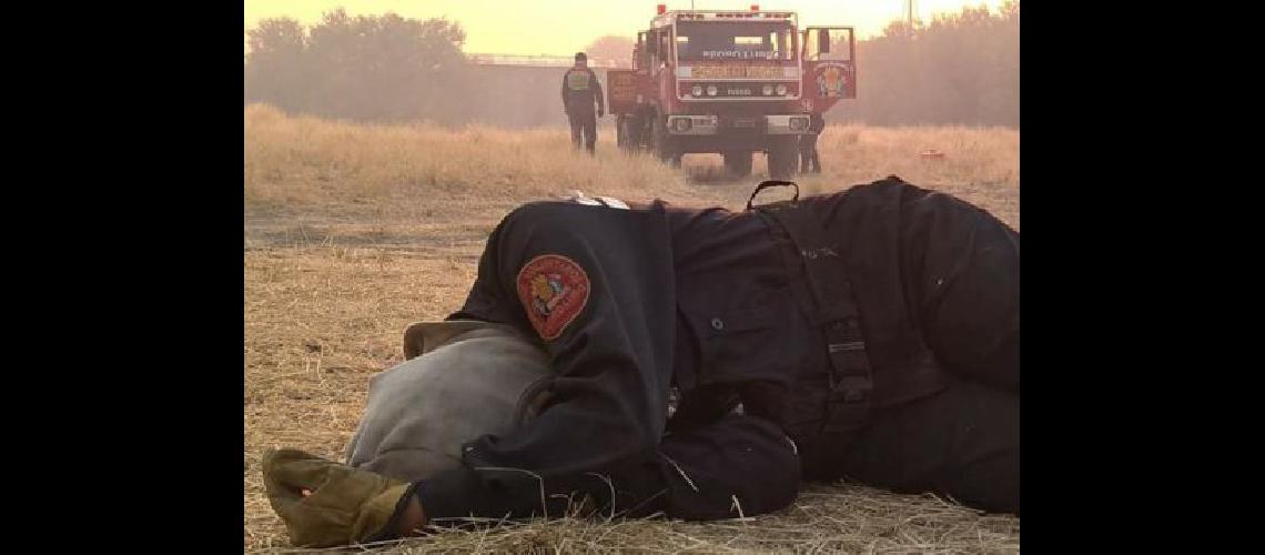 bombero-duerme