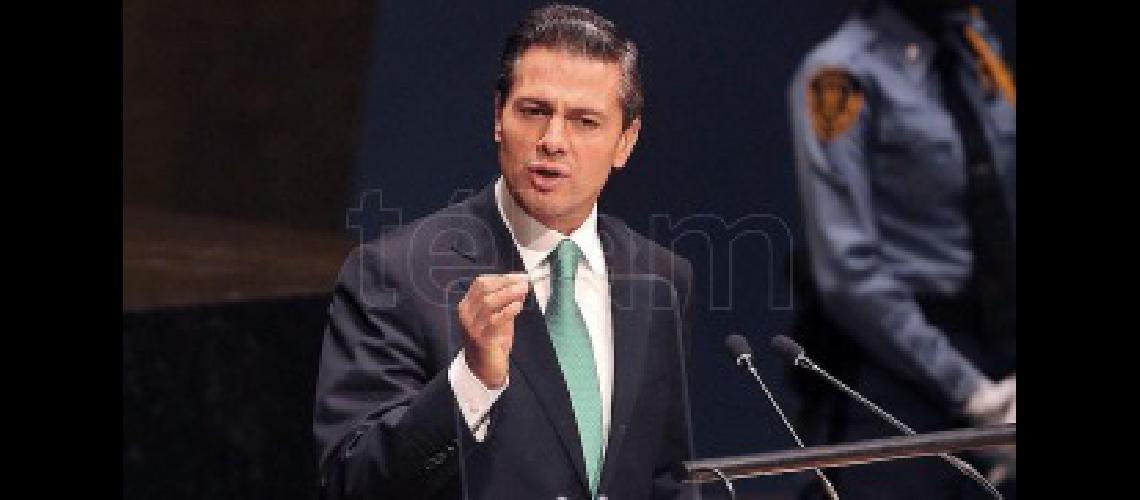 Enrique Pentildea Nieto Presidente de Meacutexico
