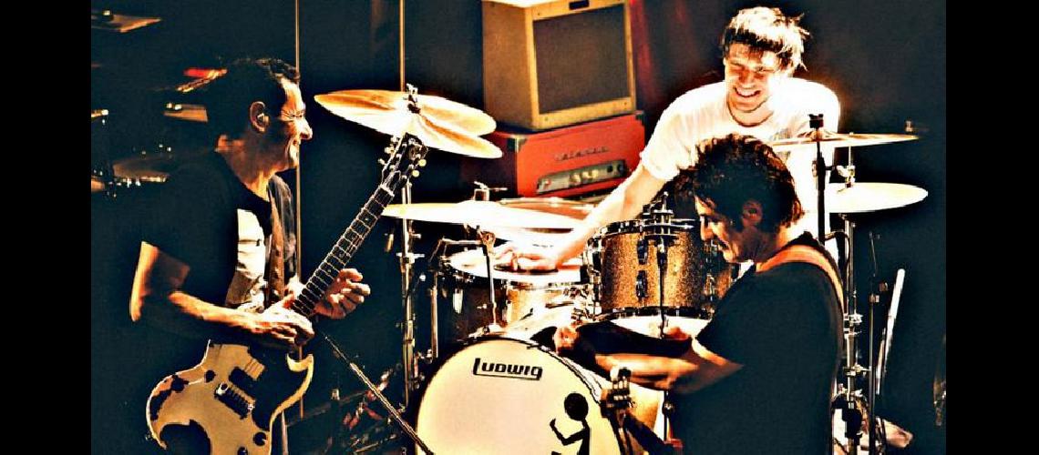 Los Cadillacs en Mardel y Divididos en Pinamar