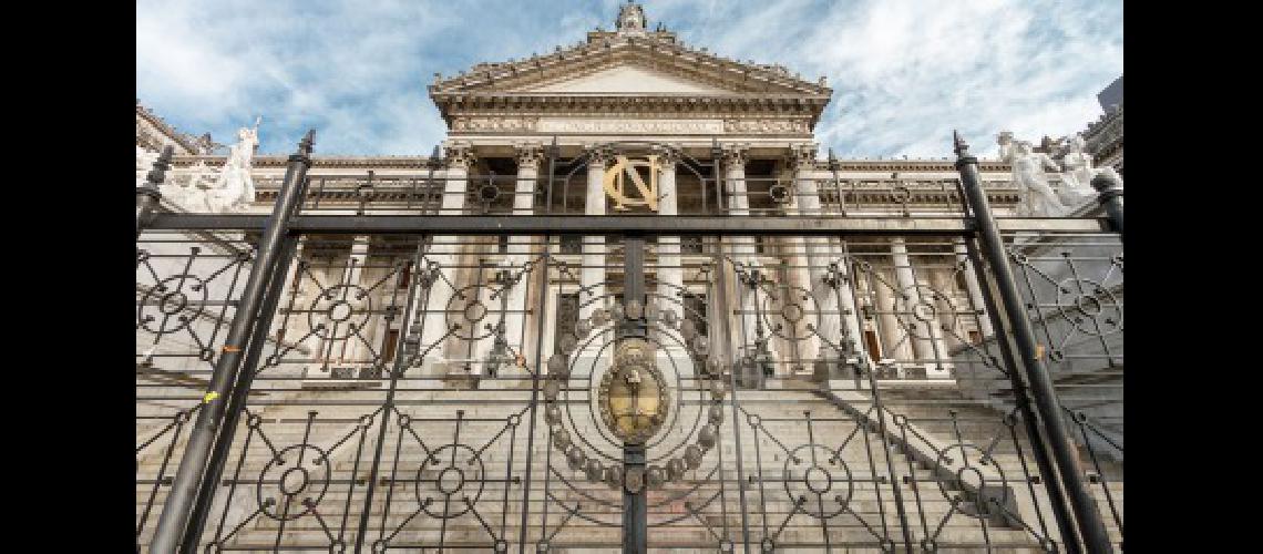Varios proyectos clave deberaacuten esperar hasta marzo para su tratamiento en el Congreso