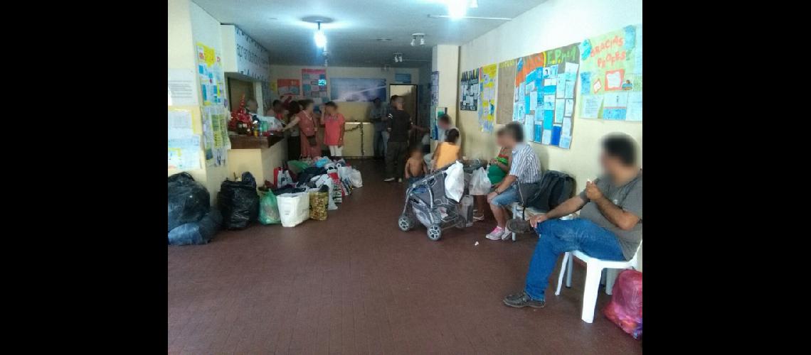 El servicio de duchas recibe a maacutes vecinos