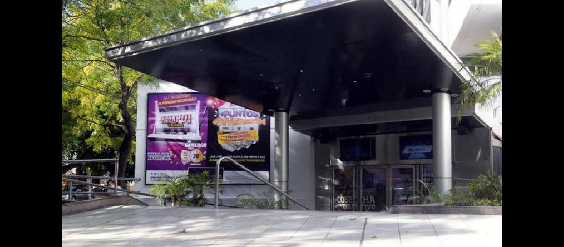 Multan a un casino por homofobia