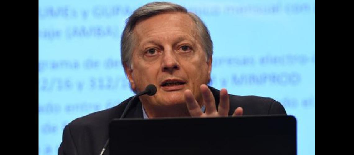 Aranguren- Se beneficia a los que menos consuman electricidad