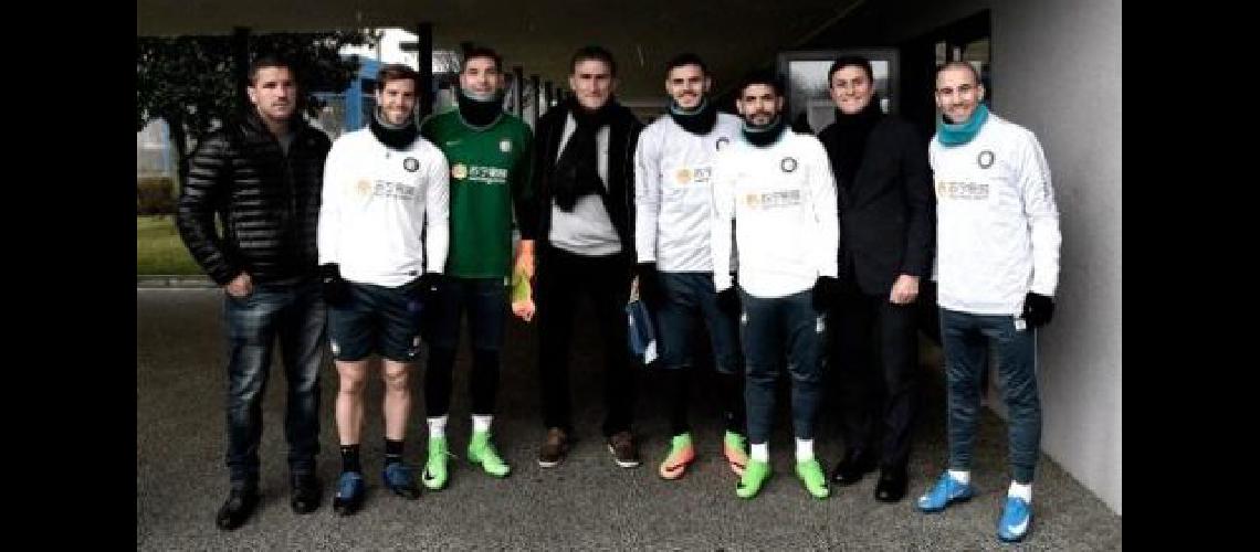 Bauza se fotografioacute con Icardi y todos los argentinos del Inter