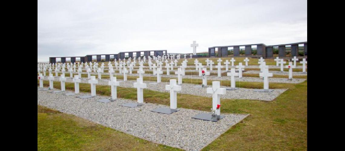 La Cruz Roja arranca las tareas para identificar a 123 soldados argentinos en Malvinas