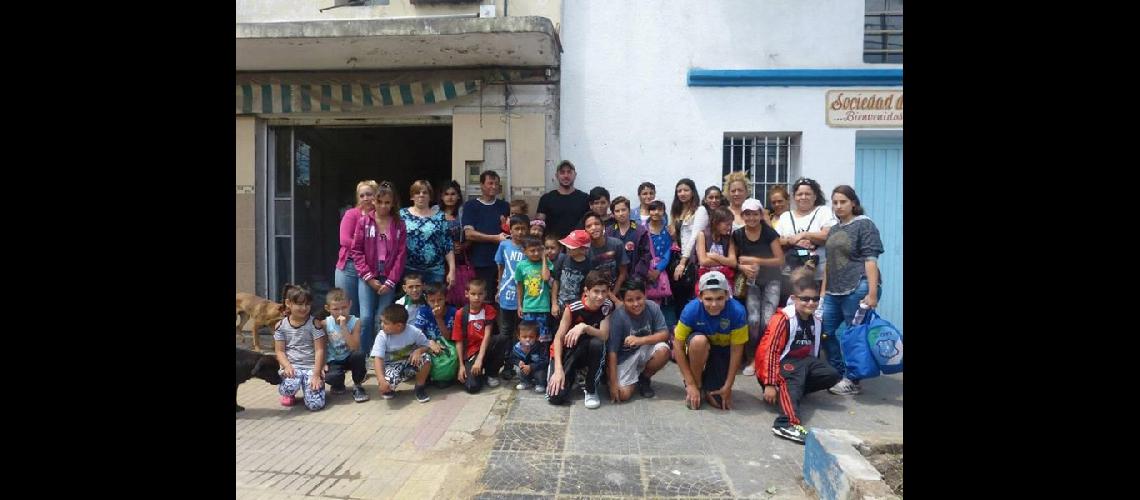 Con un festival para toda la familia despiden la Colonia