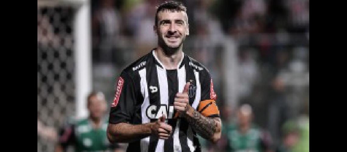 El argentino Lucas Pratto deja el Atleacutetico Mineiro y jugaraacute en el San Pablo