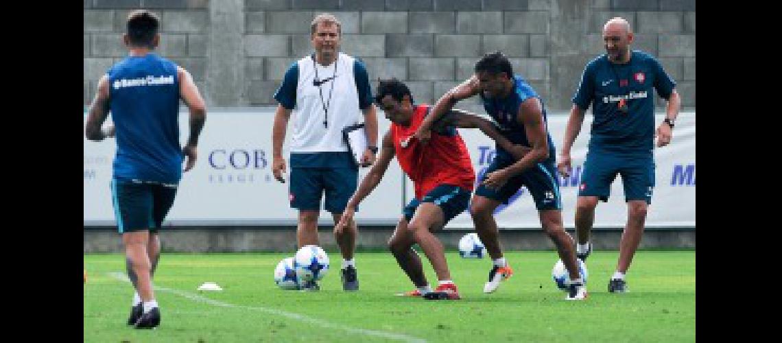 Con varias bajas por lesioacuten San Lorenzo juega un amistoso ante Dallas de la MLS
