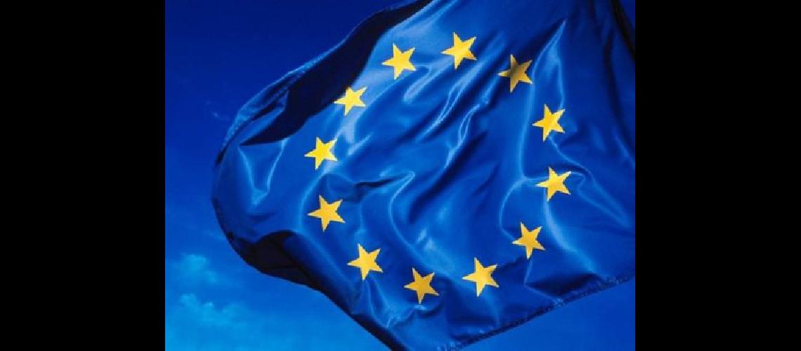 La UE preveacute el crecimiento de todos sus miembros por primera vez en 9 antildeos