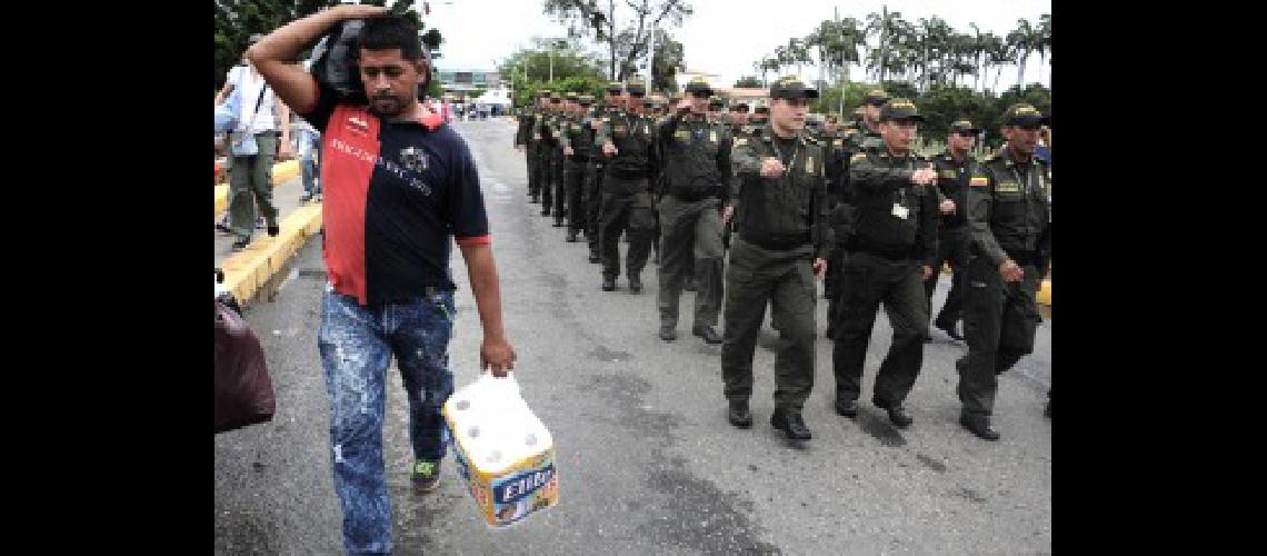 Desmienten migracioacuten en masa hacia Venezuela