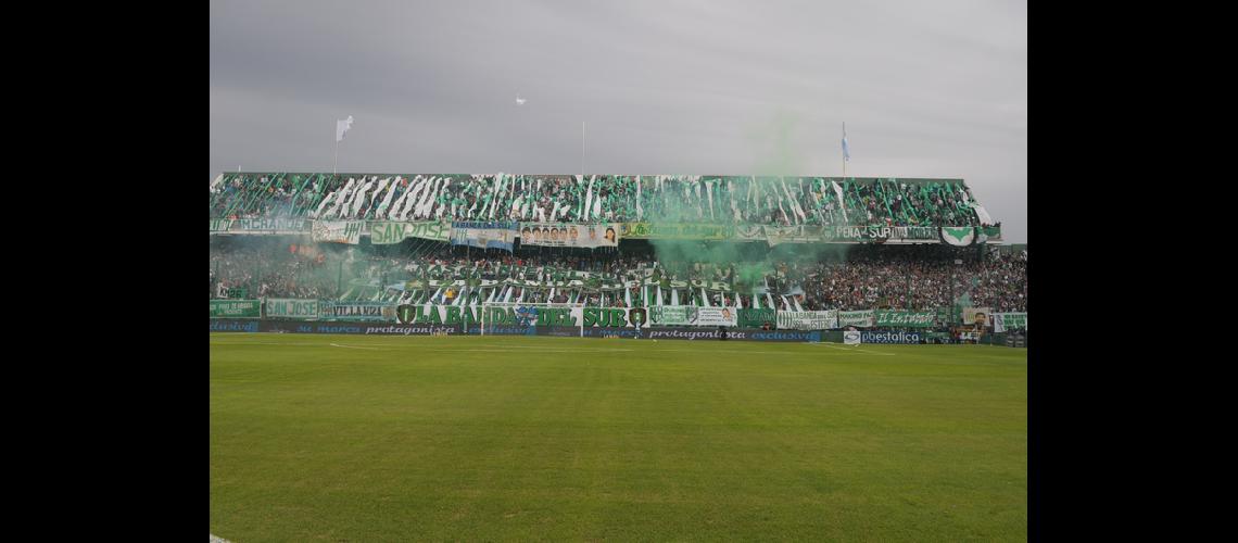 Banfield presentoacute el ldquoPase 70-en-porciento-rdquo para socios de cancha