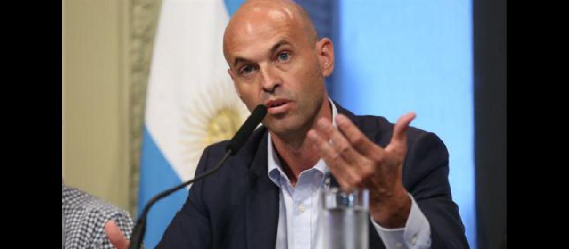 Dietrich presentoacute el plan de infraestructura y transporte ante los gremios del sector