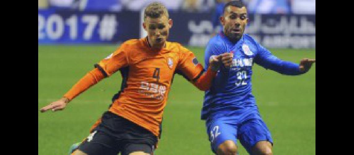 Desmienten el rumor sobre la posible salida de Tevez del Shanghai Shenhua