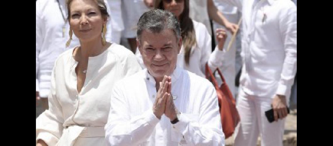 Santos visitoacute un campamento de paz de las FARC