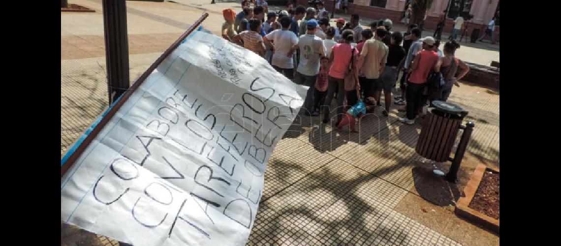 Tareferos levantan la protesta en Posadas tras acuerdo con el gobierno provincial