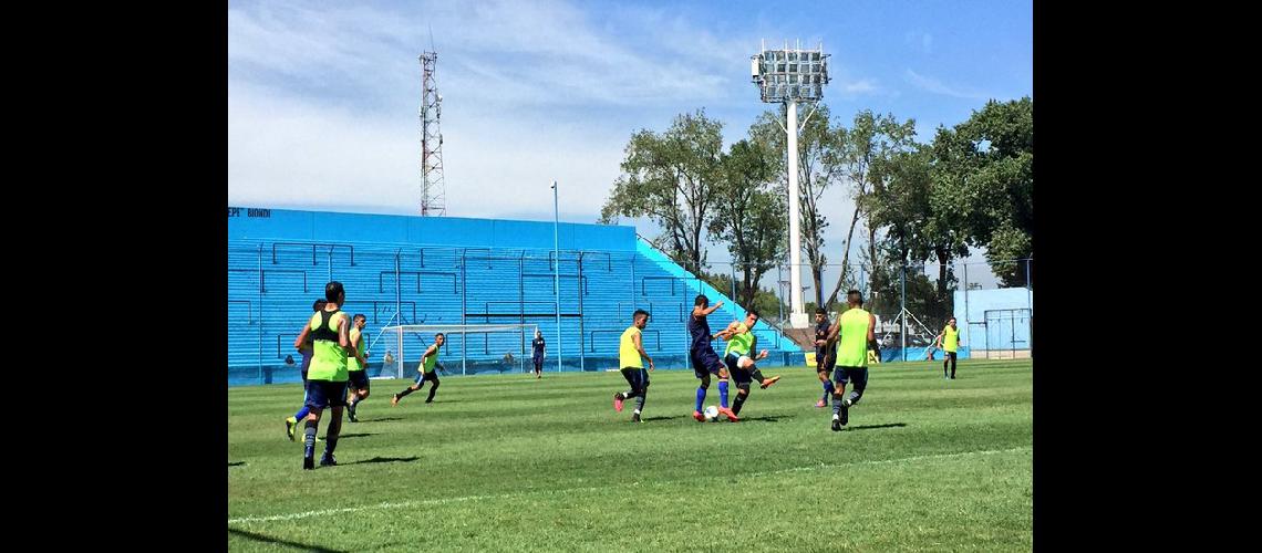 Una goleada para tomar confianza