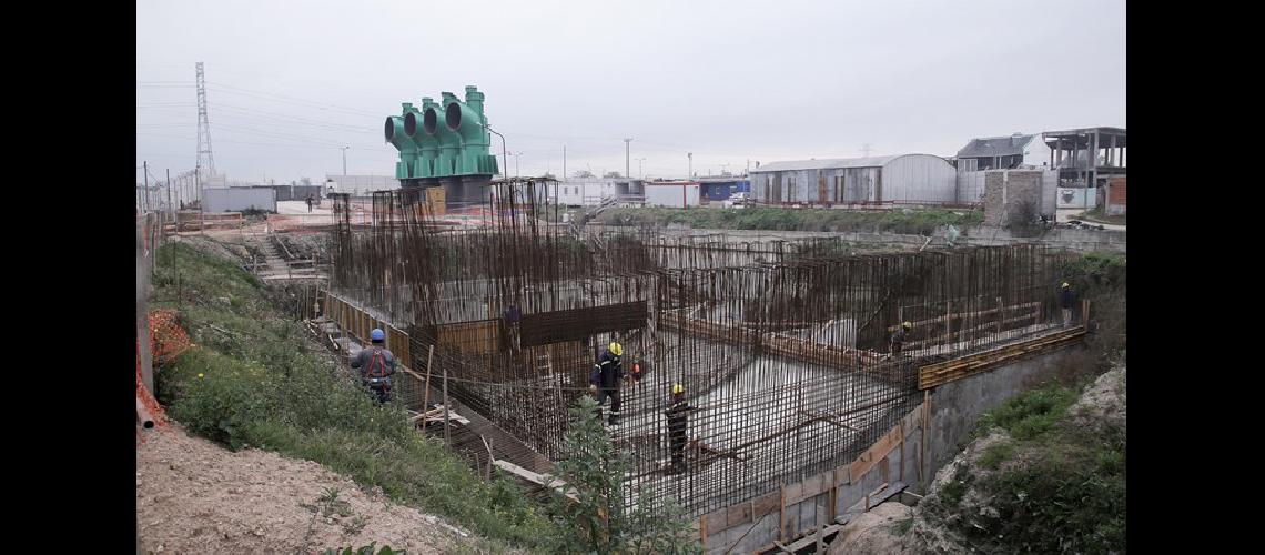 Edifican la estructura principal de la Estacioacuten de Bombeo de Lomas