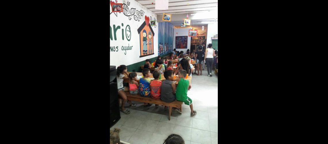 Uacuteltimos diacuteas para donar kits escolares