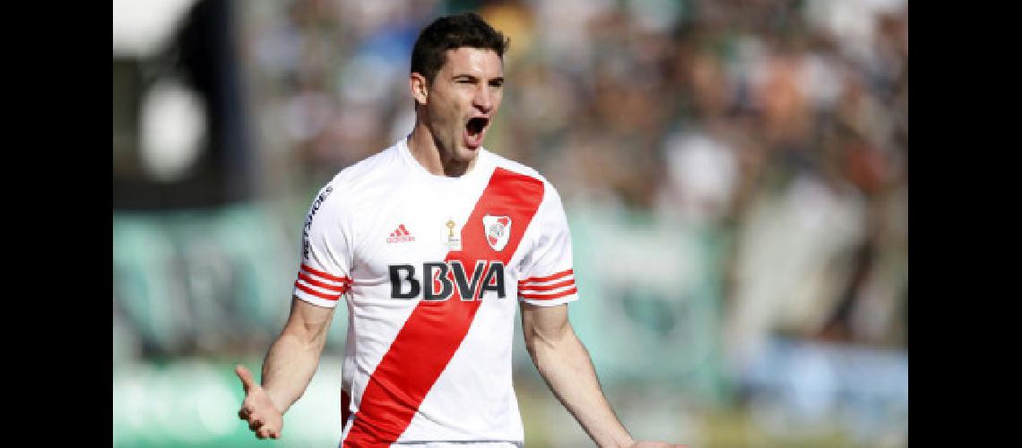 Alario trabajoacute con la pelota pero no estaraacute ante Unioacuten