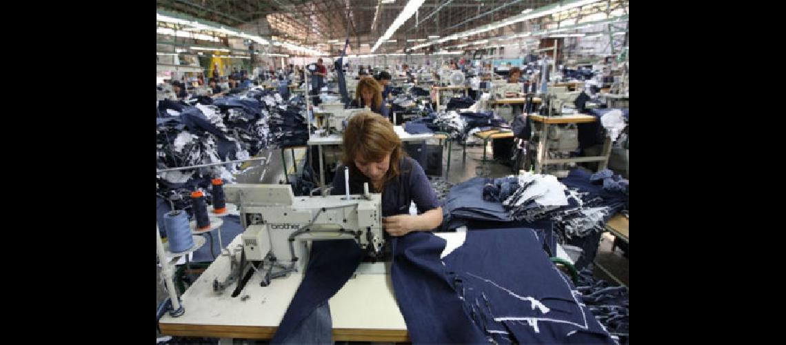 Liberar las importaciones dejoacute en la calle a 5 mil trabajadores