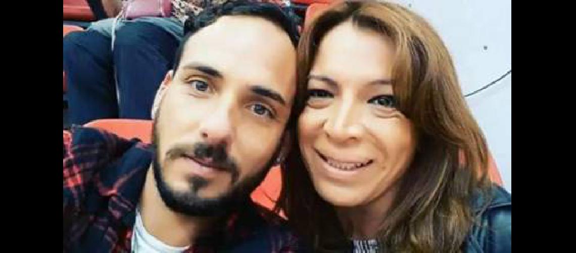 iexclSigue el escaacutendalo