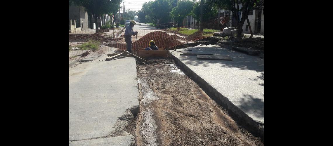 Lomas- realizan maacutes obras hiacutedricas para terminar con las inundaciones