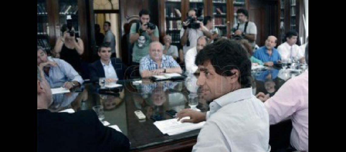 El Gobierno bonaerense convocoacute para el viernes a una nueva reunioacuten paritaria docente