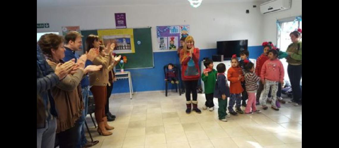 Brindan talleres para los chicos del Faacutetima Cataacuten