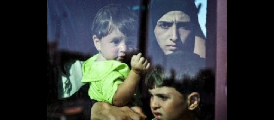 San Luis recibioacute a tres nuevas familias sirias