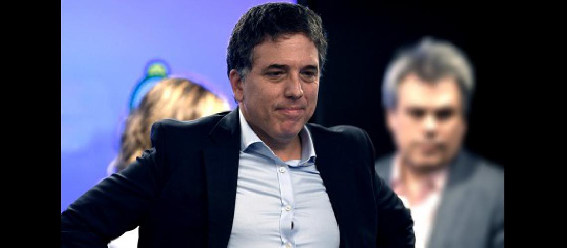 Dujovne- El consumo se va a reactivar a partir de mayo o junio