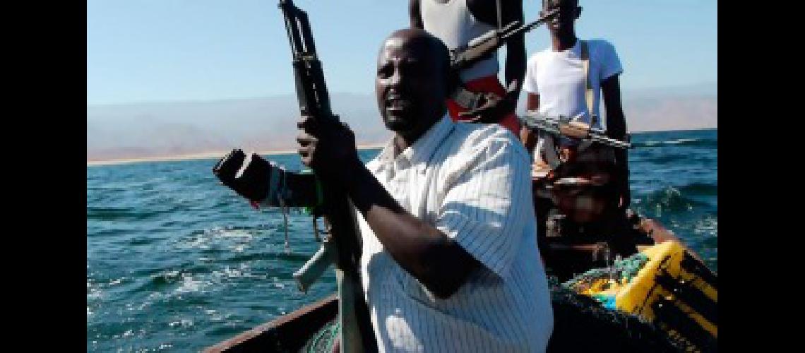 Piratas somalies realizaron el primer secuestro de un buque desde 2012