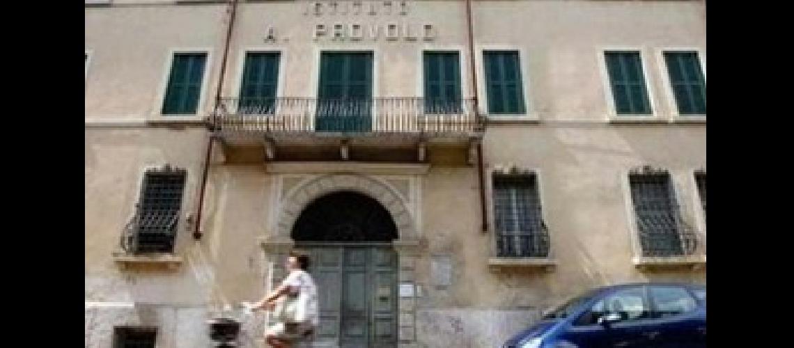 Denuncian encubrimientos de la Iglesia en los abusos del Instituto Proacutevolo en Verona