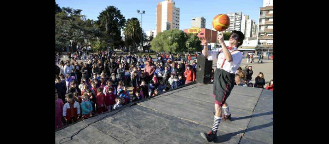 Lomas tendraacute su Festival de Circo en la Plaza Grigera