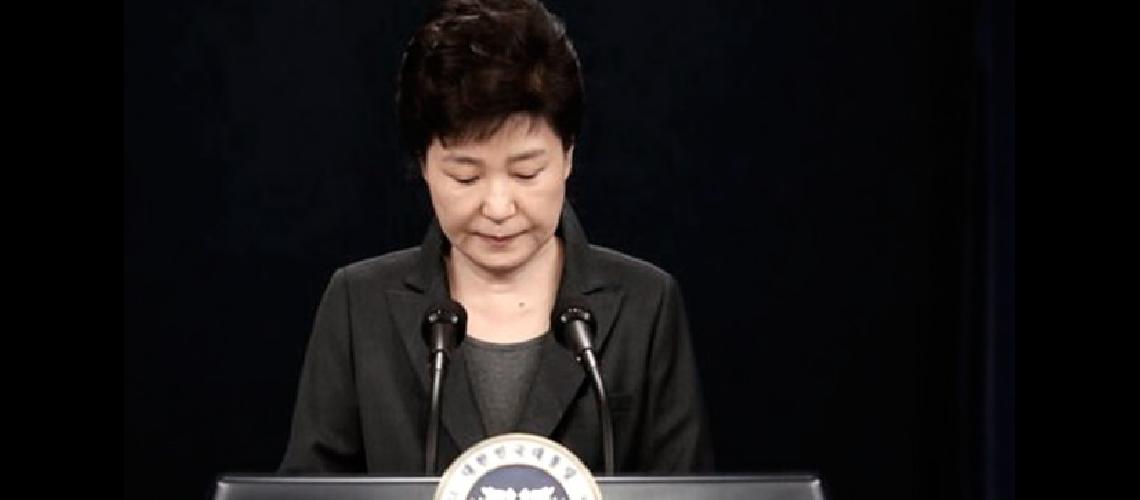 Arrestaron a la ex presidenta Park Geun-hye tras una maratoacutenica sesioacuten