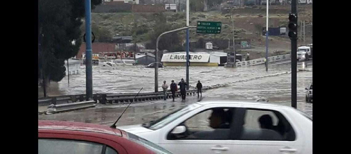 Habraacute que refundar la ciudad dijo el intendente de Comodoro Rivadavia